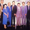 M011 1996年秋在北京展出时与文化部前副部长刘德有，海协会秘书长张金成，港澳司长尹志民等及何馆长浩天，孔秋泉博士，章理事长然